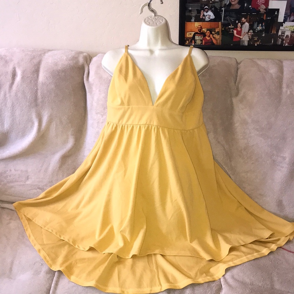 Haute fox 1X yellow adjustable straps dress 💕